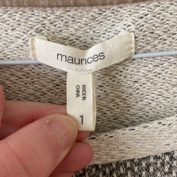 Maurice’s lace heavy sweatshirt material - Picture 4 of 5